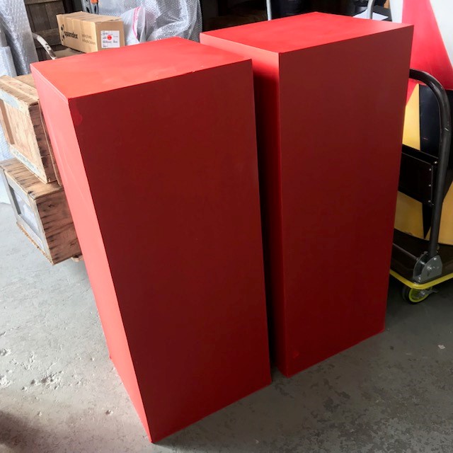PLINTH, Timber Rustic Red 40x40x100cm H